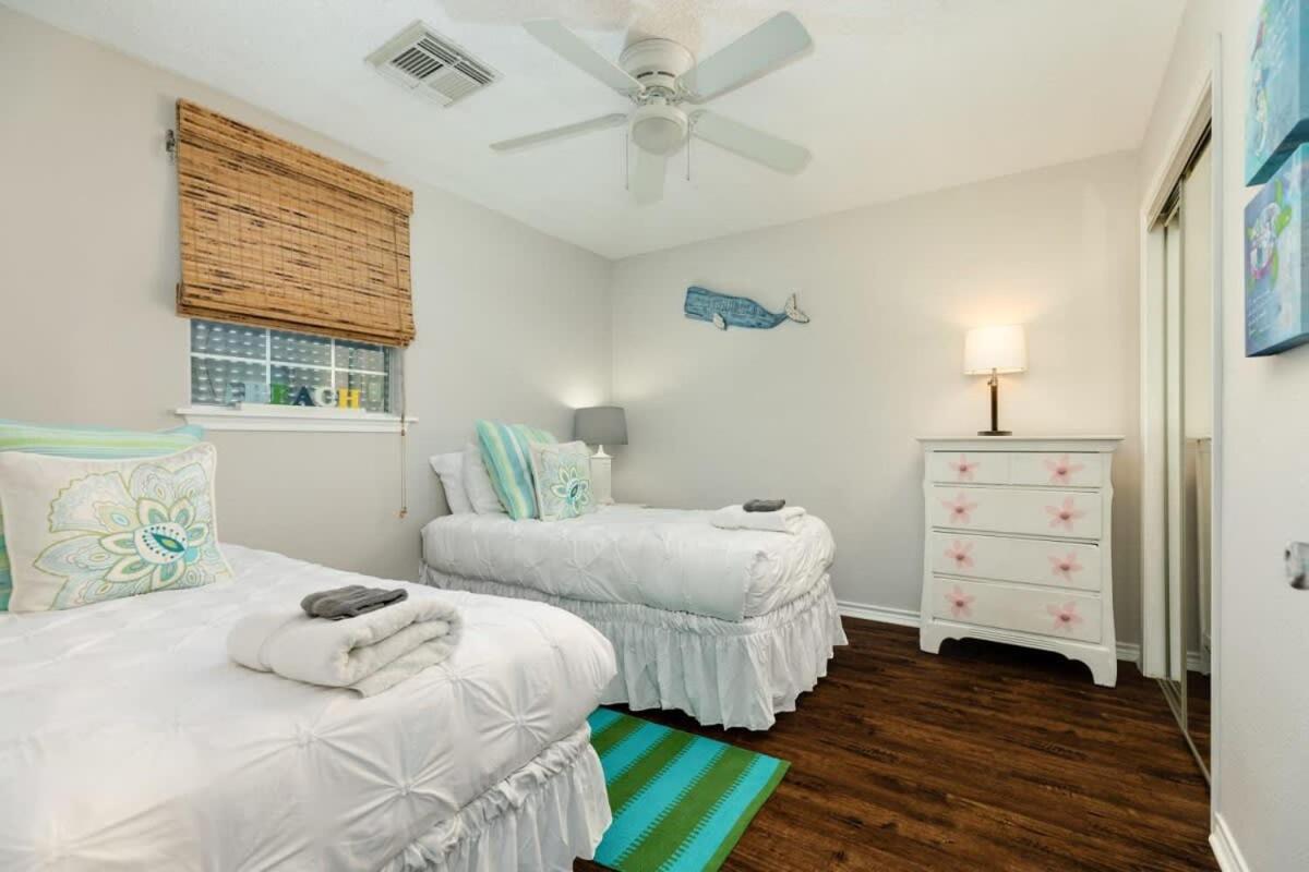 Casa De Las Olas - Huge Fenced Yard, Massive Outdoor Shower, Great Breezes From Deck! Surfside Beach Exteriér fotografie
